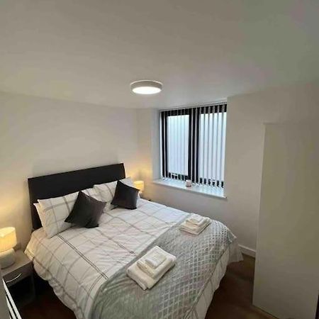 Апартаменти Newly Built 2 Bed Flat In The Heart Of Лік Екстер'єр фото